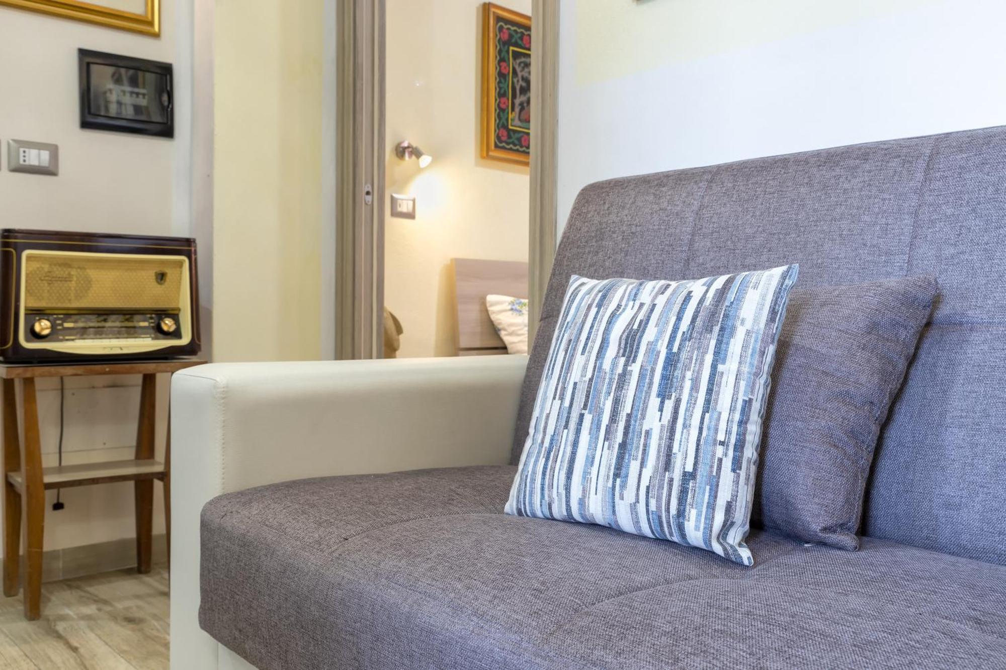 Relax House And Fitness 9 Lejlighed Villanova Monteleone Eksteriør billede